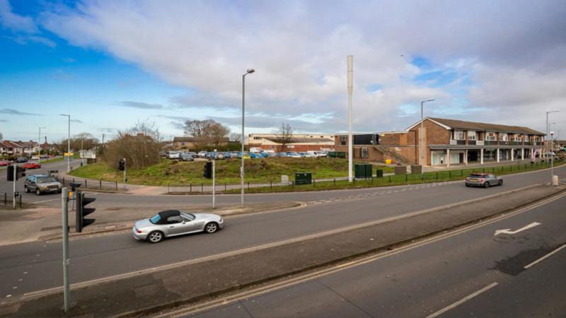 Image 2 of Highly Prominent Roadside Development Site