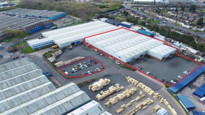 Warehouse With Parking To Let