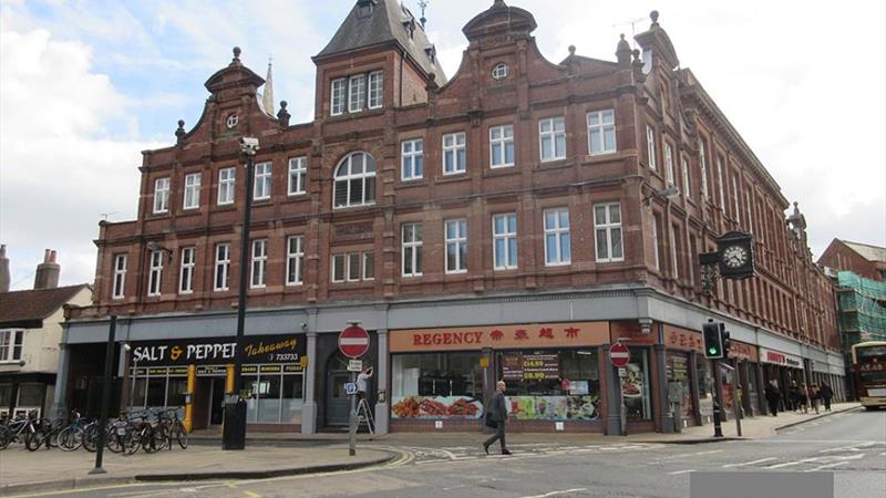 shop to let York