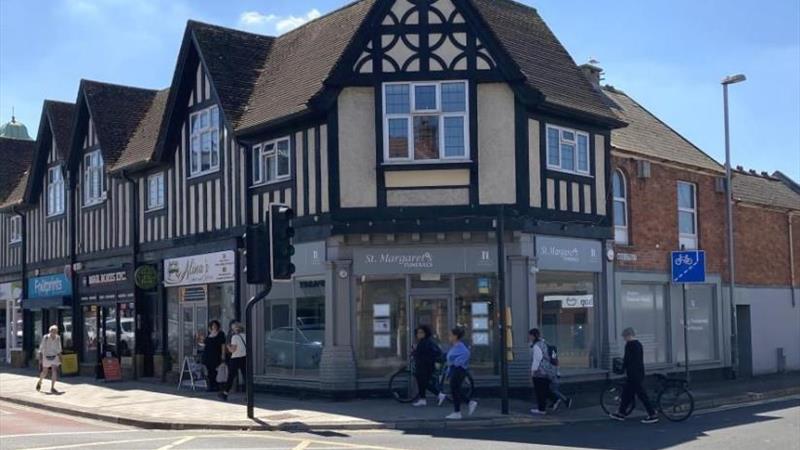 shop to let Taunton