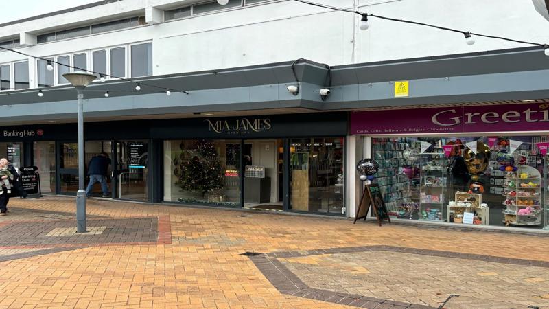 Prime Retail Unit To Let