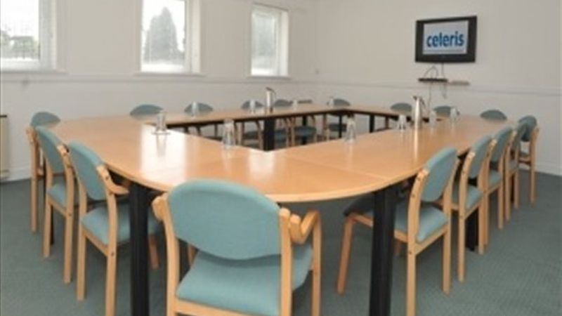 16 Person Meeting Room