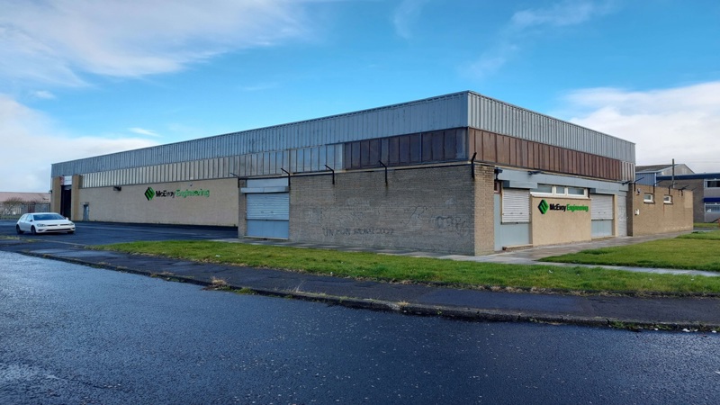 Warehouse With Offices To Let