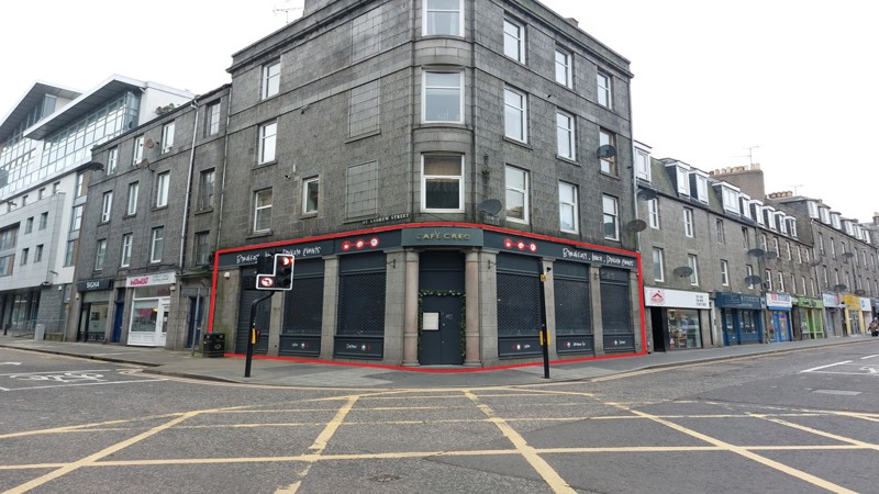 Prominent Retail Unit To Let