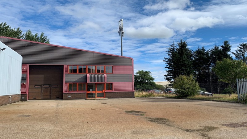 Warehouse With Offices To Let