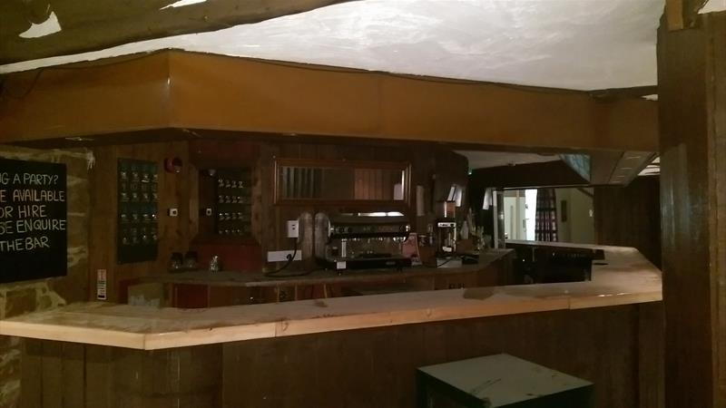 Bar counter / servery