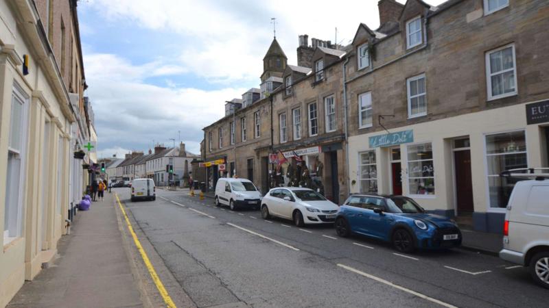 Allied-Surveyors-Scotland-41a-High-Street-Coldstream-Cafe-03