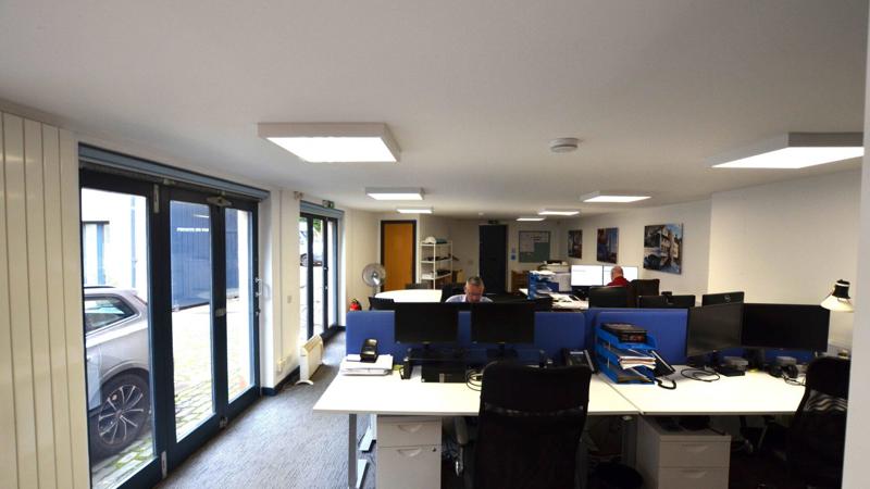 Allied-Surveyors-Scotland-134-Calton Road-Office-05