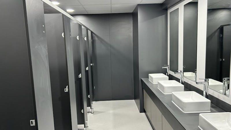 TOILETS_PHOTO202304181616441.jpg