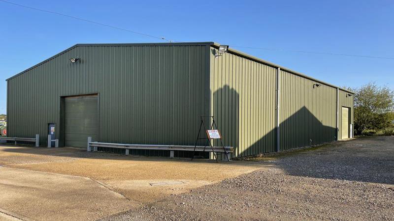 Warehouse With Parking To Let