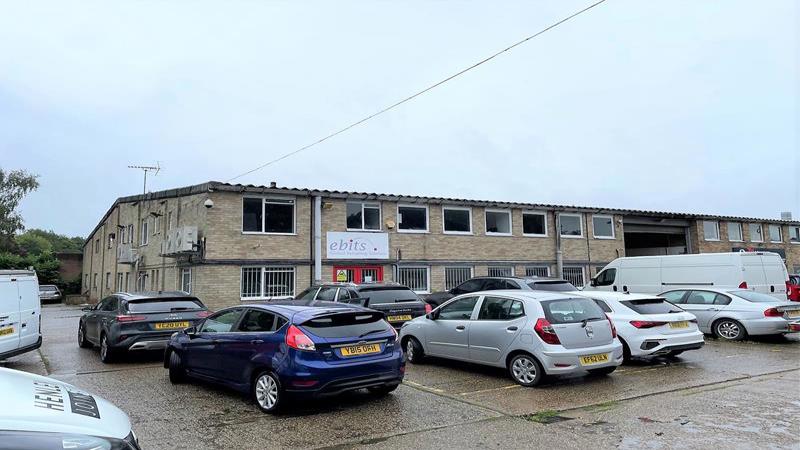 Warehouse With Offices To Let