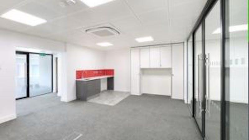 West Thurrock  D20A J31 Park office.JPG