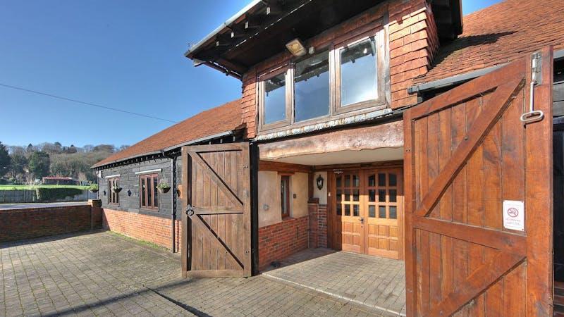 Cudham  The Tithe Barn entrance.JPG