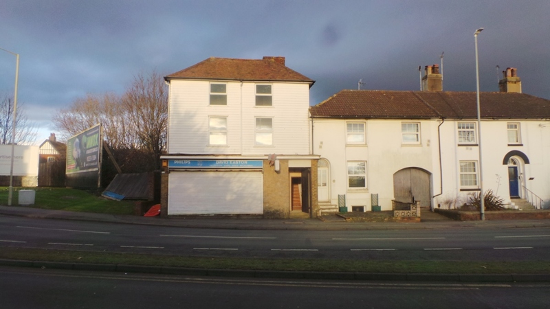 Prominent Retail Unit To Let