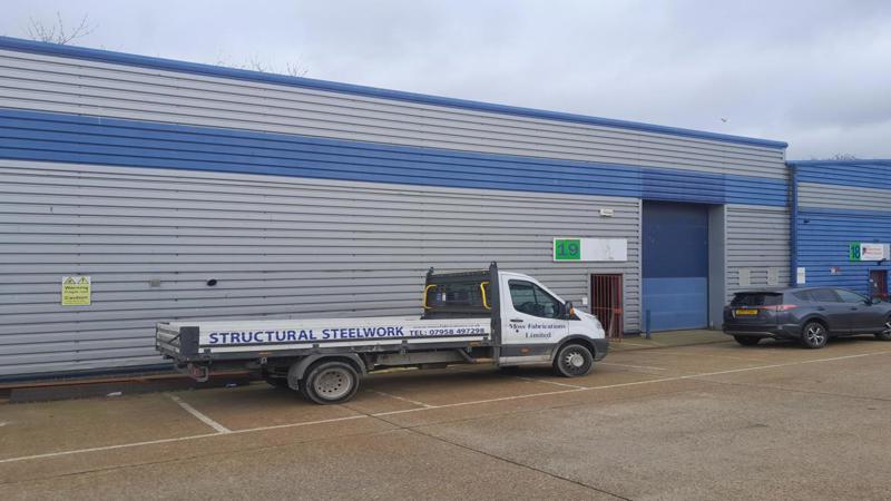 Modern Business Unit To Let