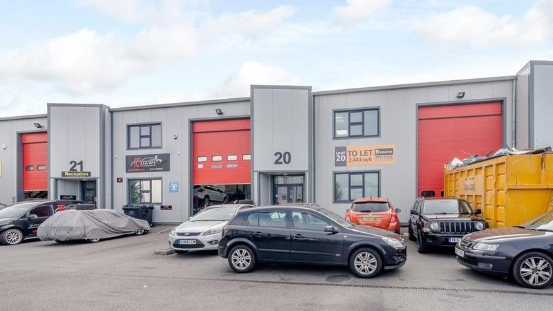 Industrial unit to let at Lion Business Park, Gravesend, DA12 2DN