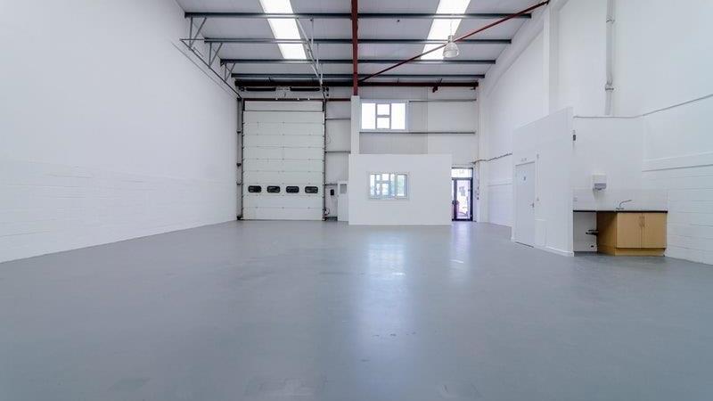 Industrial unit to let at Lion Business Park, Gravesend, DA12 2DN