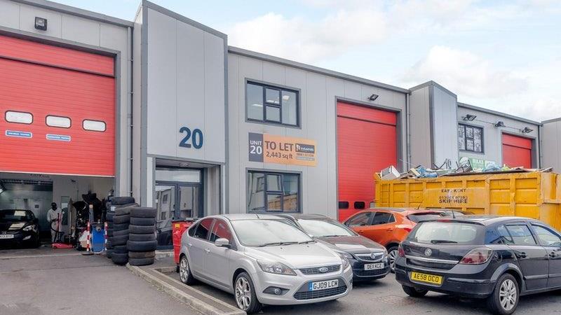 Industrial unit to let at Lion Business Park, Gravesend, DA12 2DN