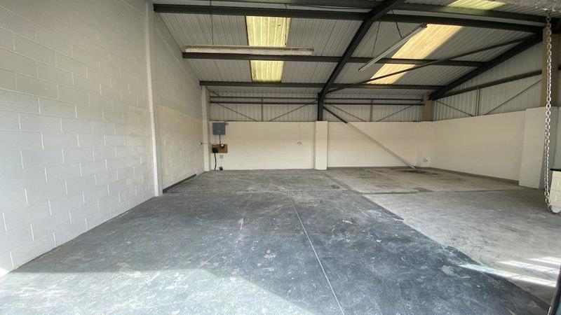 Industrial unit to let at Armthorpe Business Centre, Doncaster, DN3 3DY