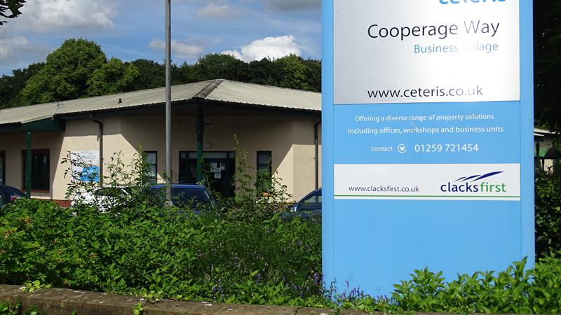 Well-signposted entrance to Business Park