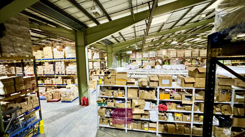 Warehouse to Let