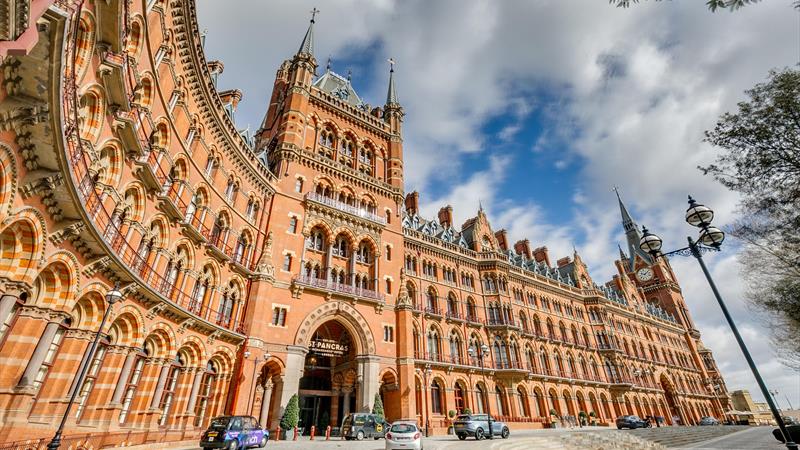 Romulus_StPancras RenaissanceHotel.jpg