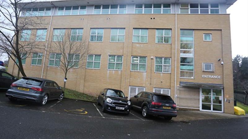 Hampton House Enterance and Car Park 