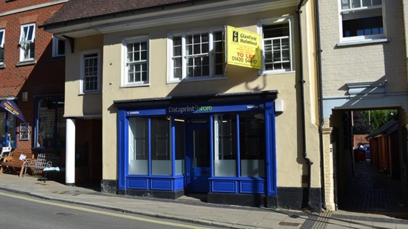 Shop To Let in Alton