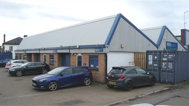 Warehouse For Sale in Feltham - External Image