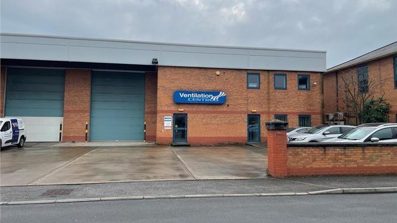 warehouse to let Leeds