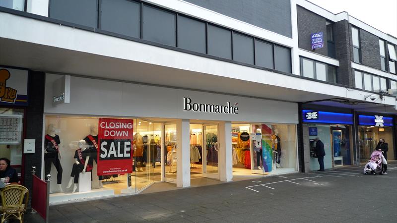 Shop To Let in Farnborough