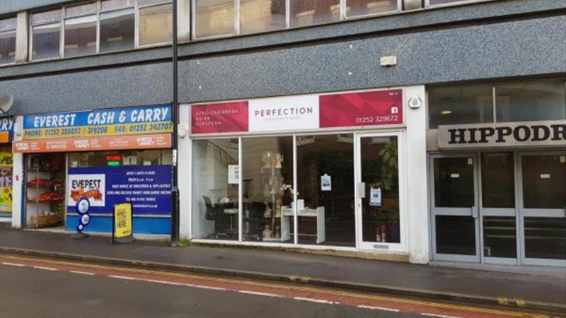 Shop/Office To Let in Aldershot - External Image