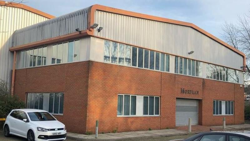 Warehouse To Let in Harlow