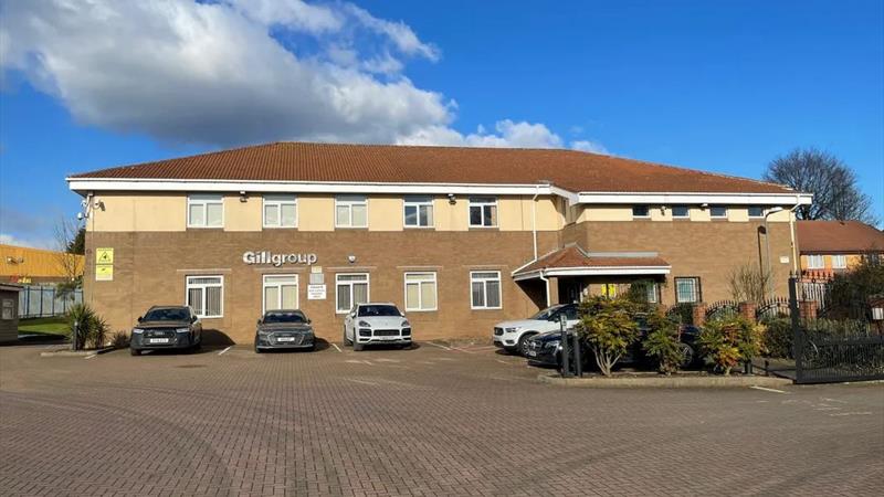 Office Space With On-Site Parking