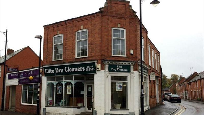 Shop To Let in Pershore