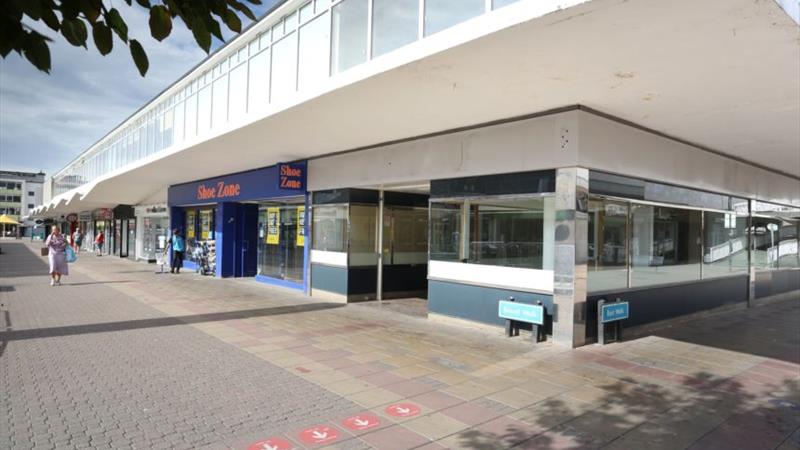 Shop To Let in Harlow