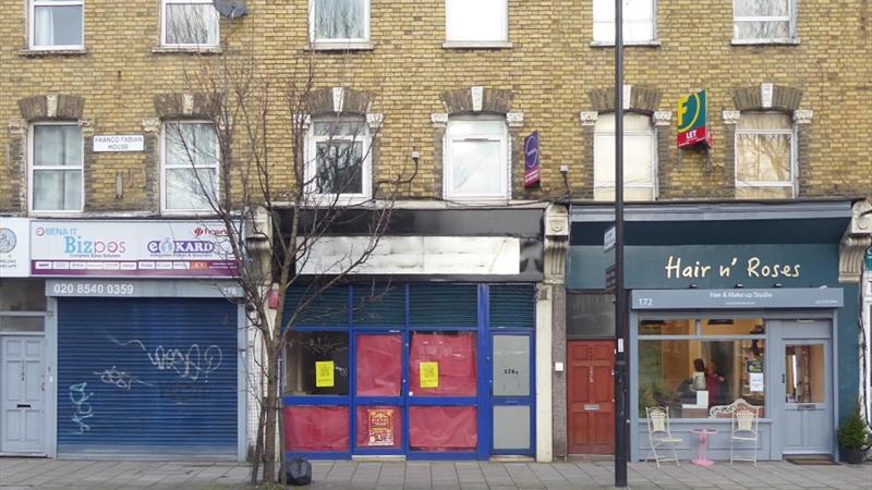 Shop To Let in Wimbledon