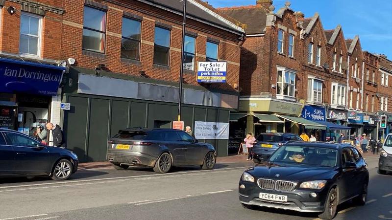 Shop To Let in Tonbridge