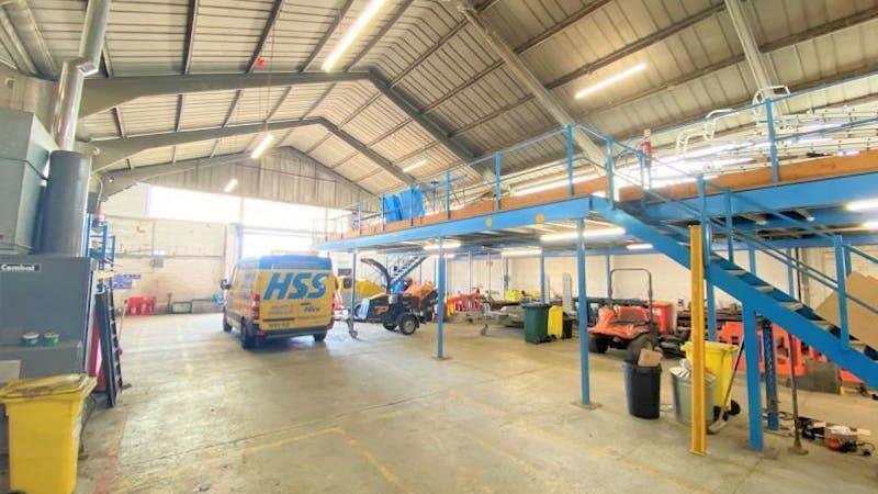 375 Bath Road - Slough - Warehouse To Let