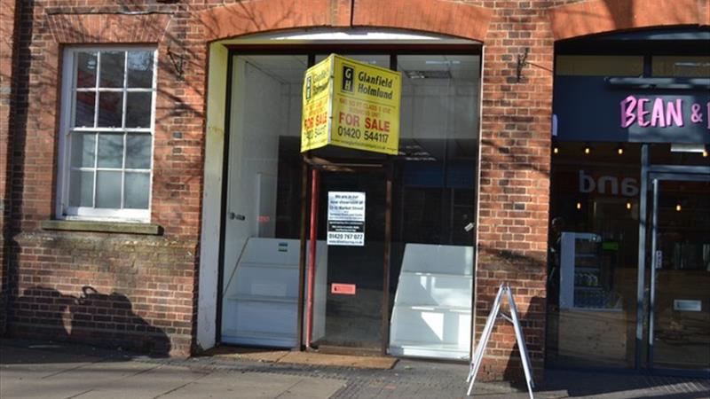 Retail Premises In Prominent Location