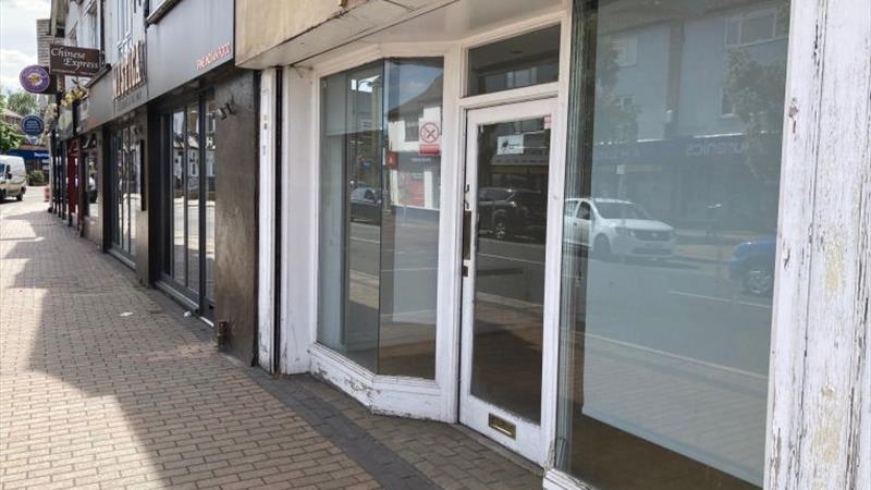 Retail Unit To Let in Addlestone