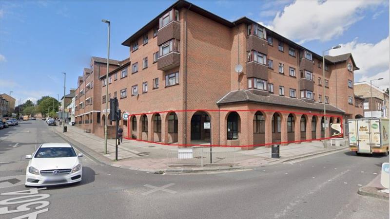 Retail / Office Premises in Hendon For Sale