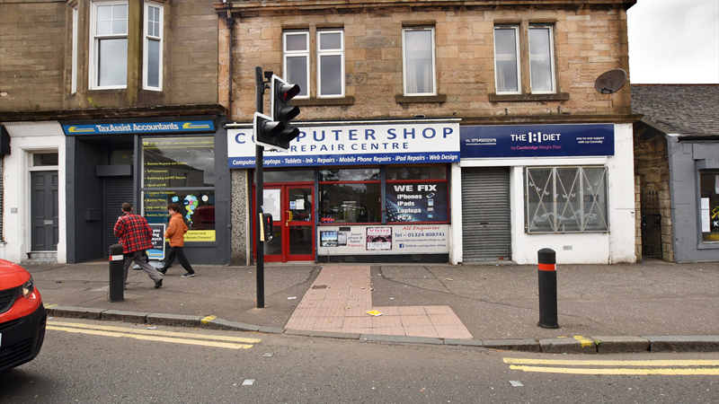 Retail Unit To Let in Falkirk