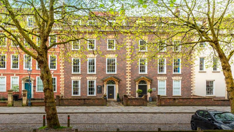 Air-Conditioned Office Space with Parking