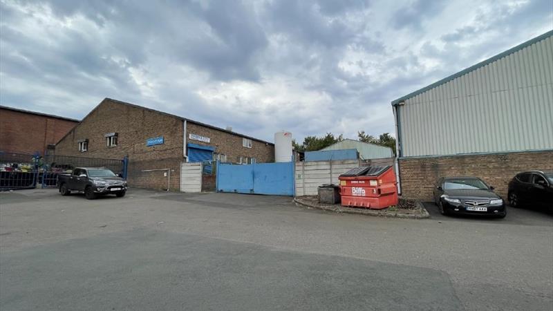 Industrial / Warehouse Unit in Netherton For Sale