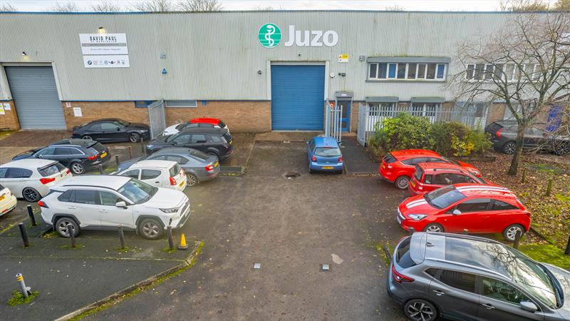 Freehold Industrial Unit in Prime Location