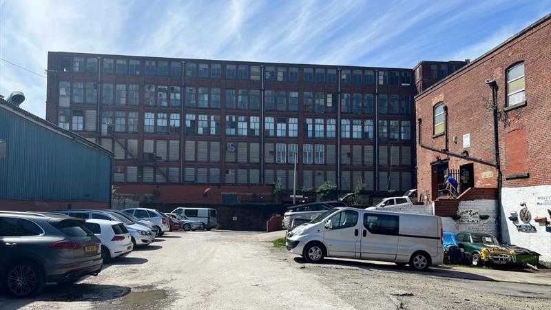 Large Industrial Units To Let