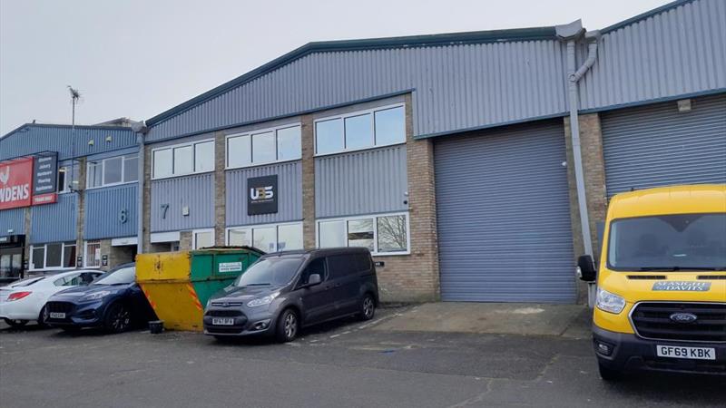 Warehouse To Let in Ashford