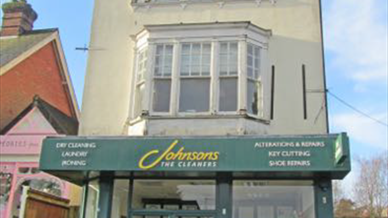 Shop For Sale/To Let in Crowborough