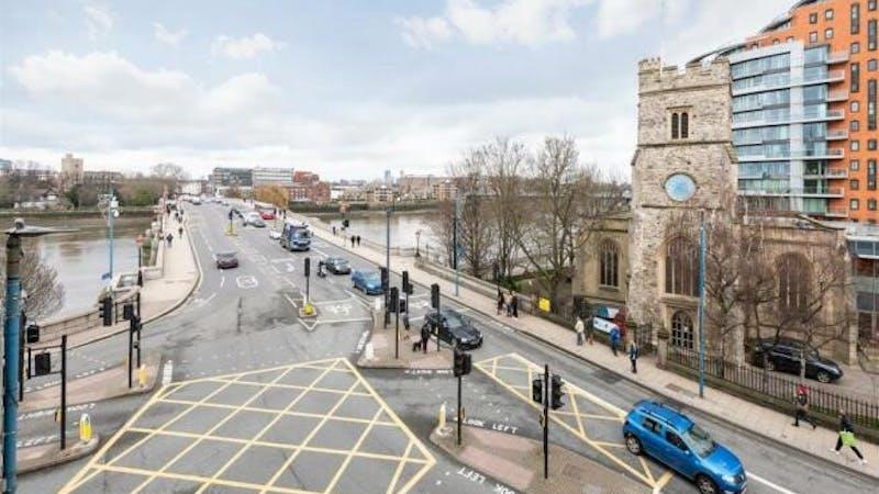 31082023 VIEW OF PUTNEY BRIDGE.jpg